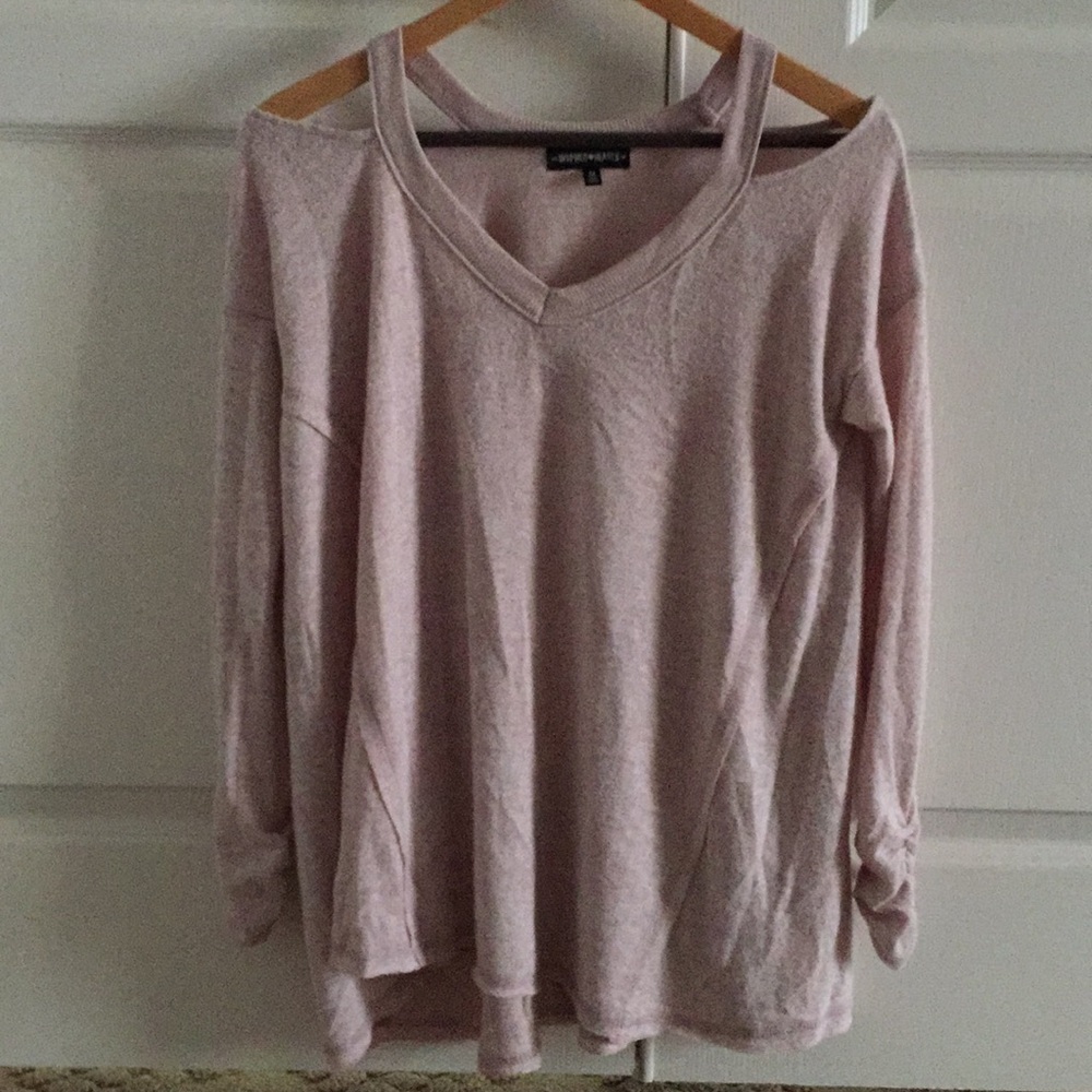 Med 💕inspired hearts 💕sweater /cut out shoulders